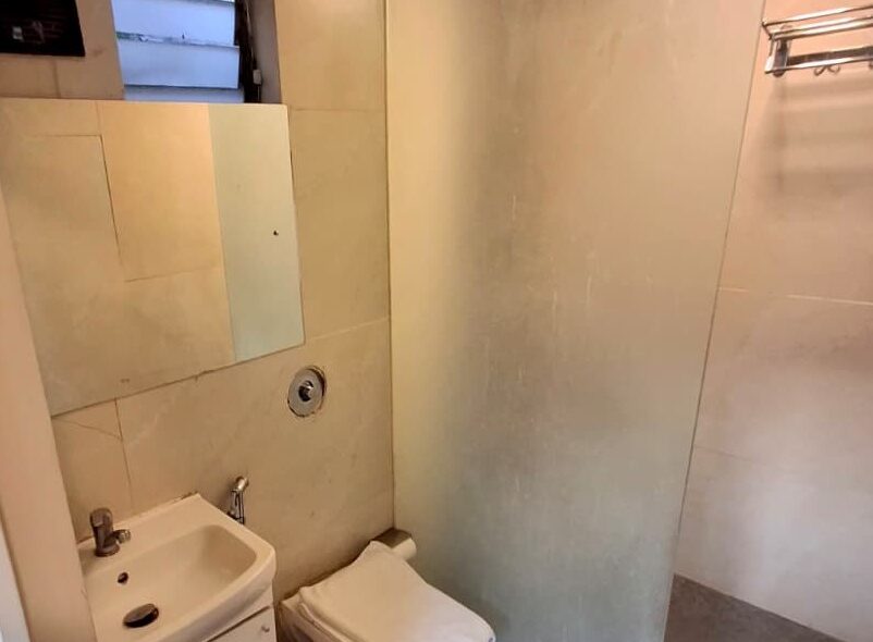 CHALET TOILET